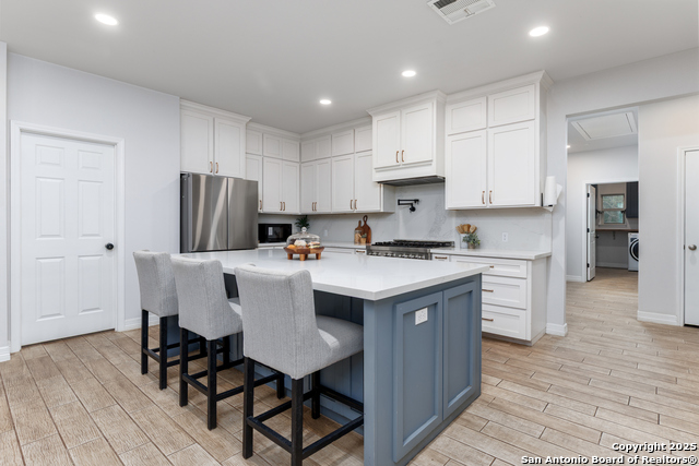 Image 14 of 51 For 3760 Ridgeway Dr