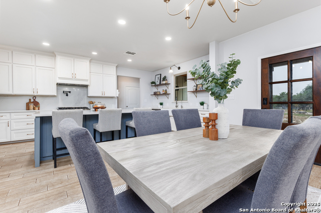 Image 17 of 51 For 3760 Ridgeway Dr