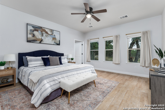 Image 19 of 51 For 3760 Ridgeway Dr