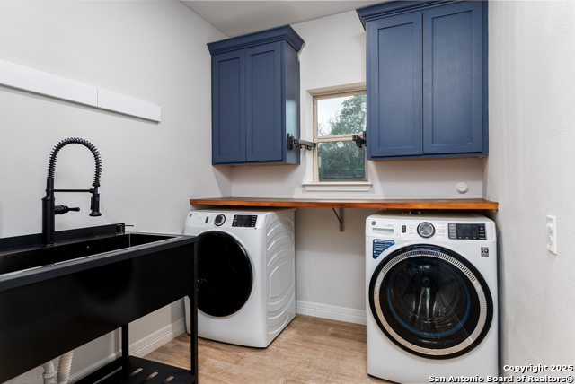 Image 27 of 51 For 3760 Ridgeway Dr