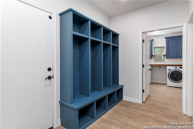 Image 29 of 51 For 3760 Ridgeway Dr