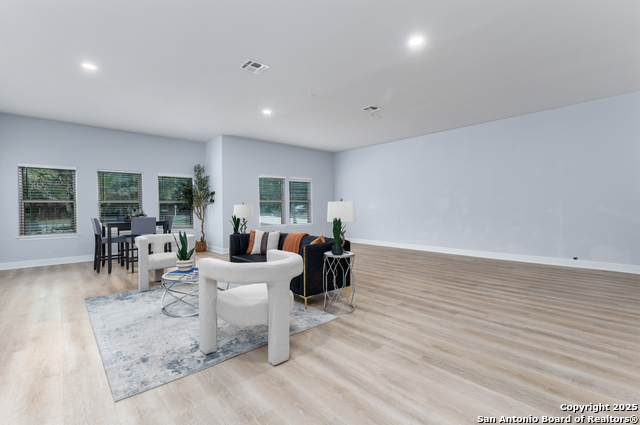 Image 32 of 51 For 3760 Ridgeway Dr