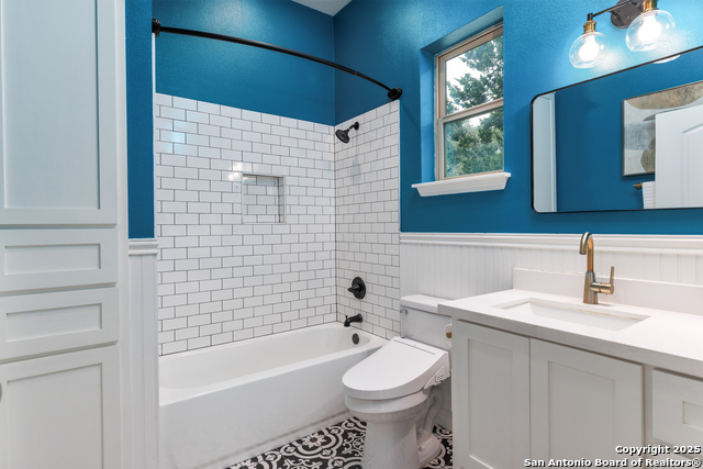 Image 36 of 51 For 3760 Ridgeway Dr