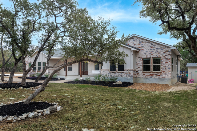 Image 4 of 51 For 3760 Ridgeway Dr