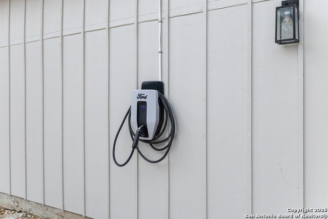 Image 46 of 51 For 3760 Ridgeway Dr