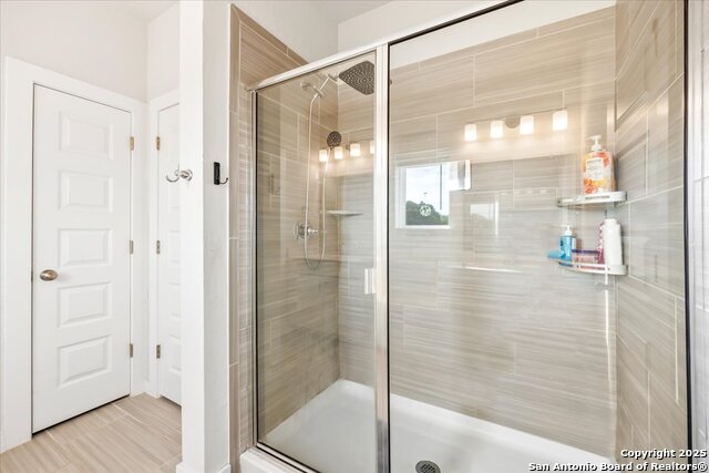 Image 21 of 39 For 4710 Audubon