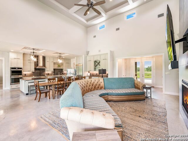 Image 18 of 56 For 497 Cypress Falls