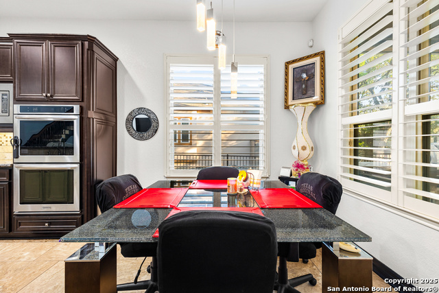 Image 10 of 29 For 2426 Dunmore Hill