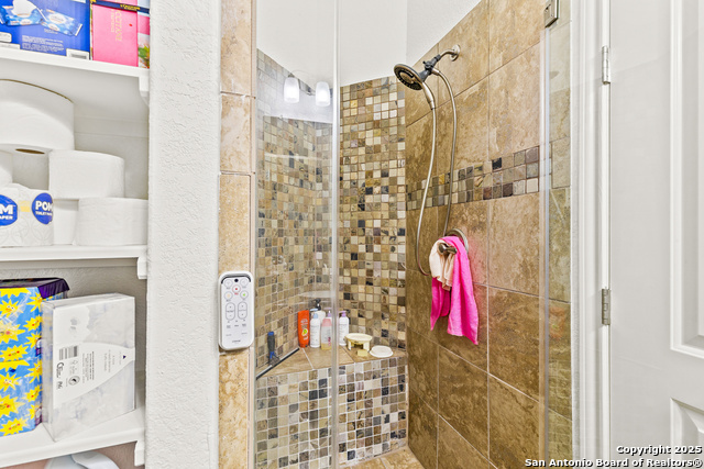 Image 17 of 29 For 2426 Dunmore Hill