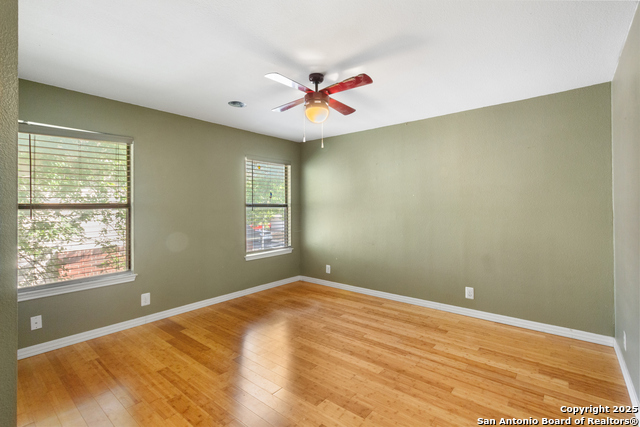 Image 18 of 25 For 15103 Kamary