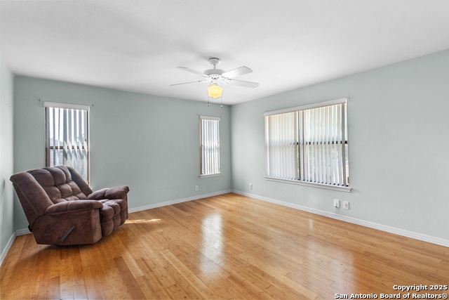 Image 20 of 25 For 15103 Kamary