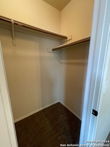 Image 30 of 35 For 713-717 Creekside Cir