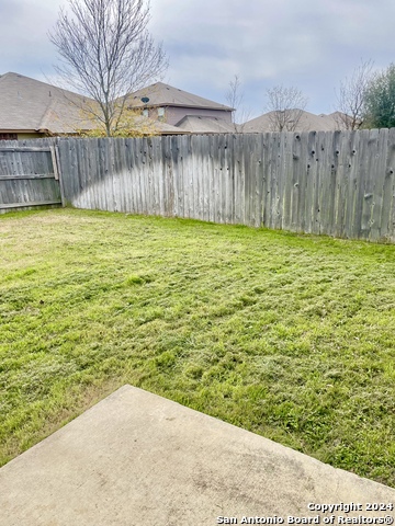 Image 33 of 35 For 713-717 Creekside Cir