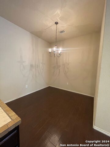 Image 8 of 35 For 713-717 Creekside Cir