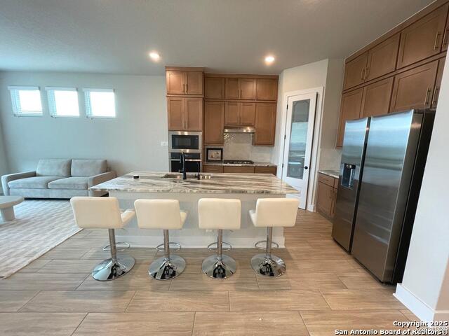 Image 5 of 19 For 20675 Huebner  # 525