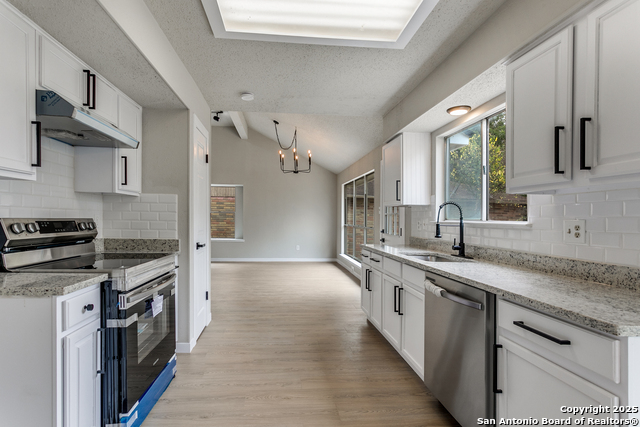 Image 13 of 25 For 14923 Eagle Run