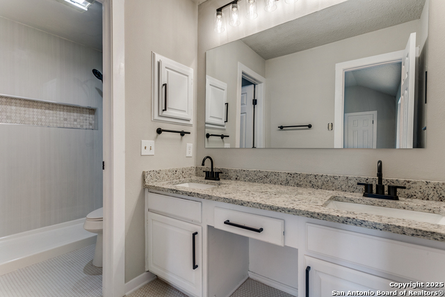 Image 18 of 25 For 14923 Eagle Run