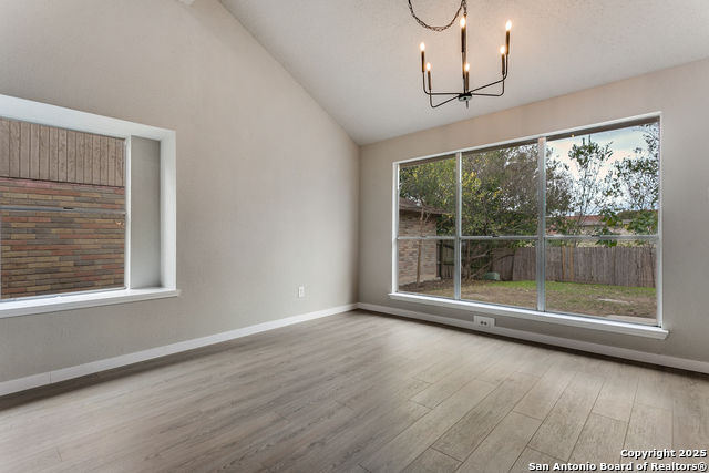 Image 7 of 25 For 14923 Eagle Run