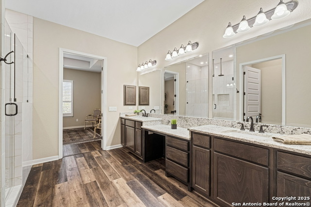 Image 23 of 29 For 105 Gaucho  