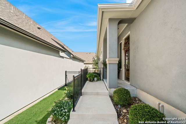 Image 3 of 29 For 105 Gaucho  