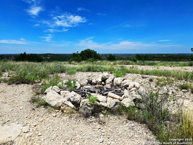 Listing photo id 11 for 2033 Sd # 45670