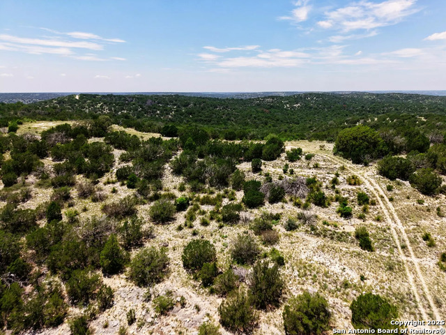 Listing photo id 15 for 2033 Sd # 45670