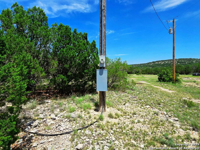 Listing photo id 17 for 2033 Sd # 45670