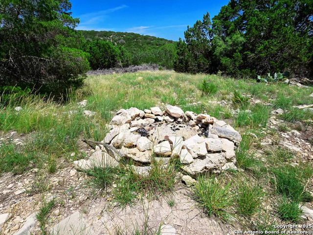 Listing photo id 2 for 2033 Sd # 45670