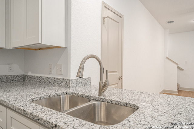 Image 19 of 24 For 7519 Gramercy 102