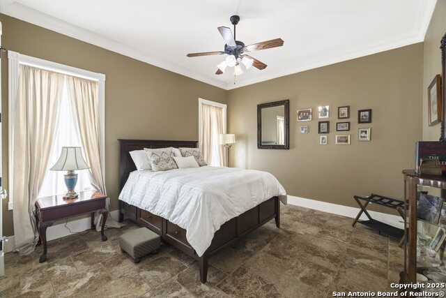 Listing photo id 14 for 150 St Andrews Loop E