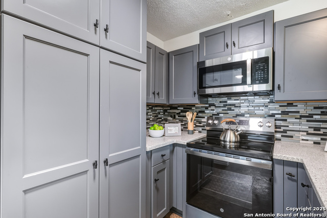 Image 13 of 30 For 2963 Ash Field