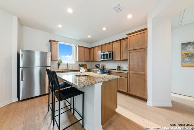 Image 5 of 23 For 2107 Hofstaat  # 38