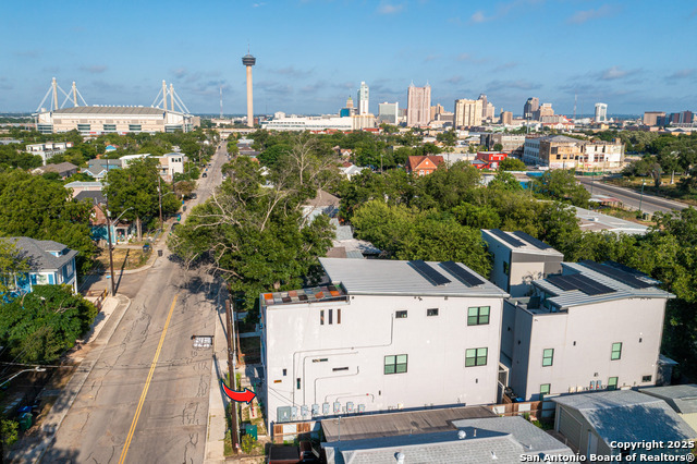 Image 28 of 29 For 811 Montana  1101