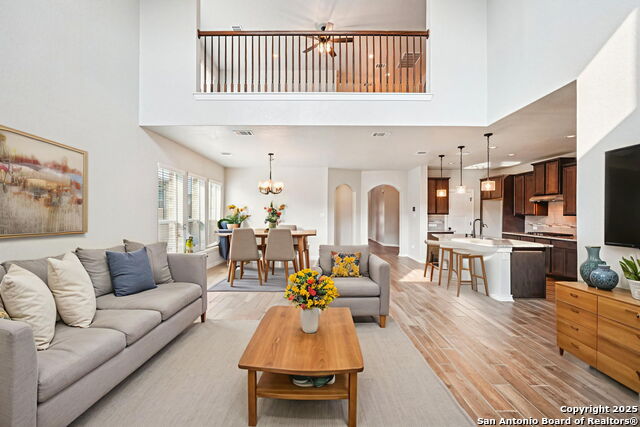 Image 11 of 45 For 7002 Comanche Star