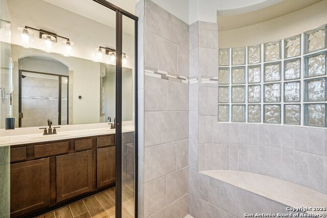 Image 17 of 45 For 7002 Comanche Star