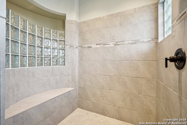 Image 19 of 45 For 7002 Comanche Star