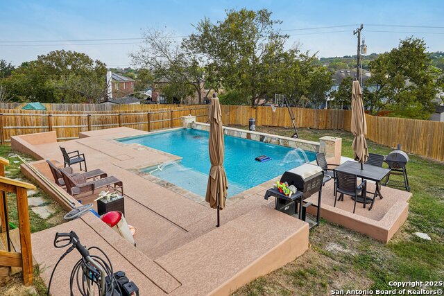 Image 38 of 45 For 7002 Comanche Star