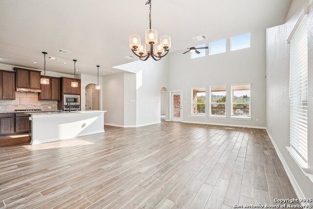 Image 6 of 45 For 7002 Comanche Star