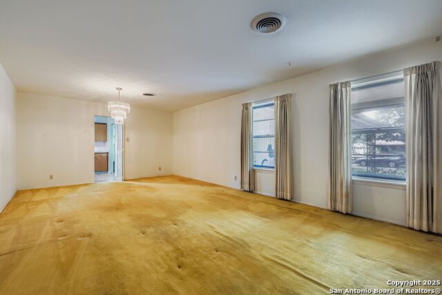 Image 4 of 17 For 742 Winfield