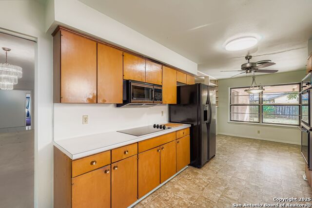 Image 6 of 17 For 742 Winfield