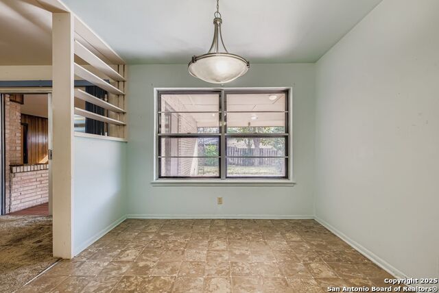 Image 7 of 17 For 742 Winfield