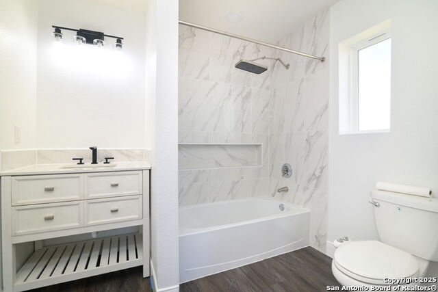 Image 17 of 26 For 13021 Prosperidad Ln