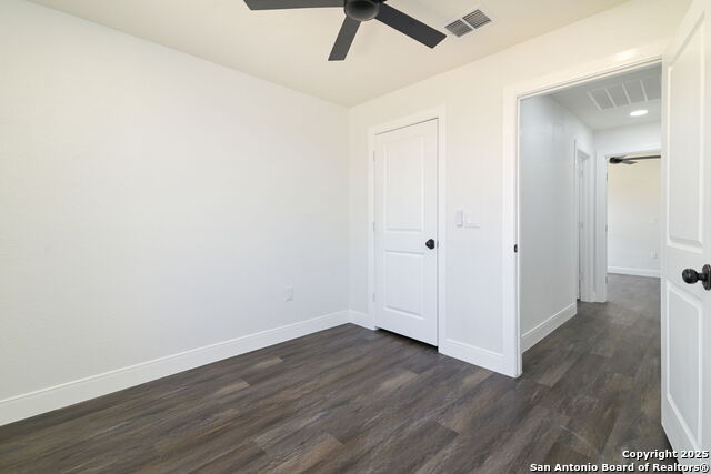 Image 22 of 26 For 13021 Prosperidad Ln