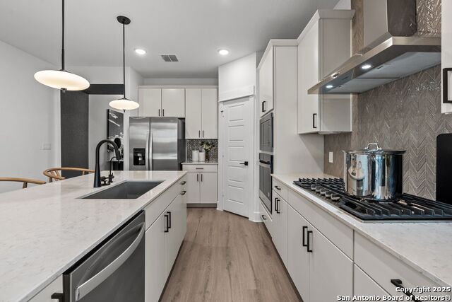 Image 15 of 24 For 12429 Redwater