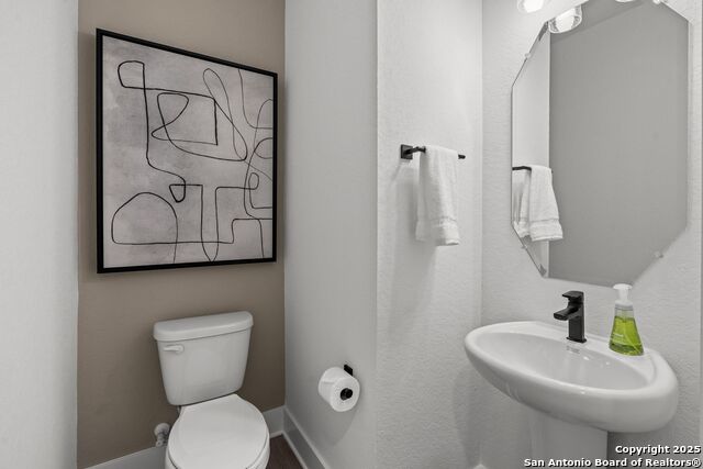 Image 17 of 24 For 12429 Redwater