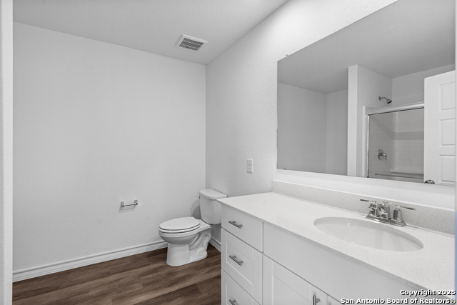 Image 24 of 30 For 4052 Bermuda Ln