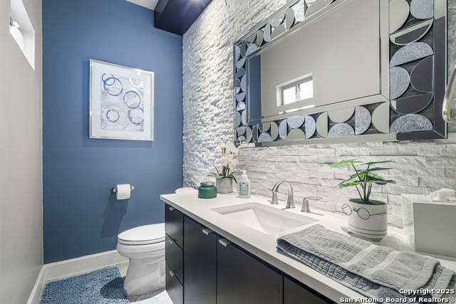 Image 12 of 45 For 15123 Mossoak Cove