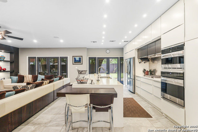 Image 16 of 45 For 15123 Mossoak Cove