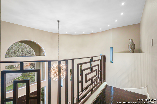 Image 23 of 45 For 15123 Mossoak Cove