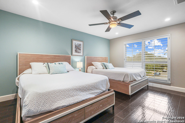 Image 24 of 45 For 15123 Mossoak Cove